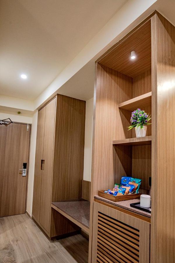 Hotel Nexus Rajkot Bagian luar foto