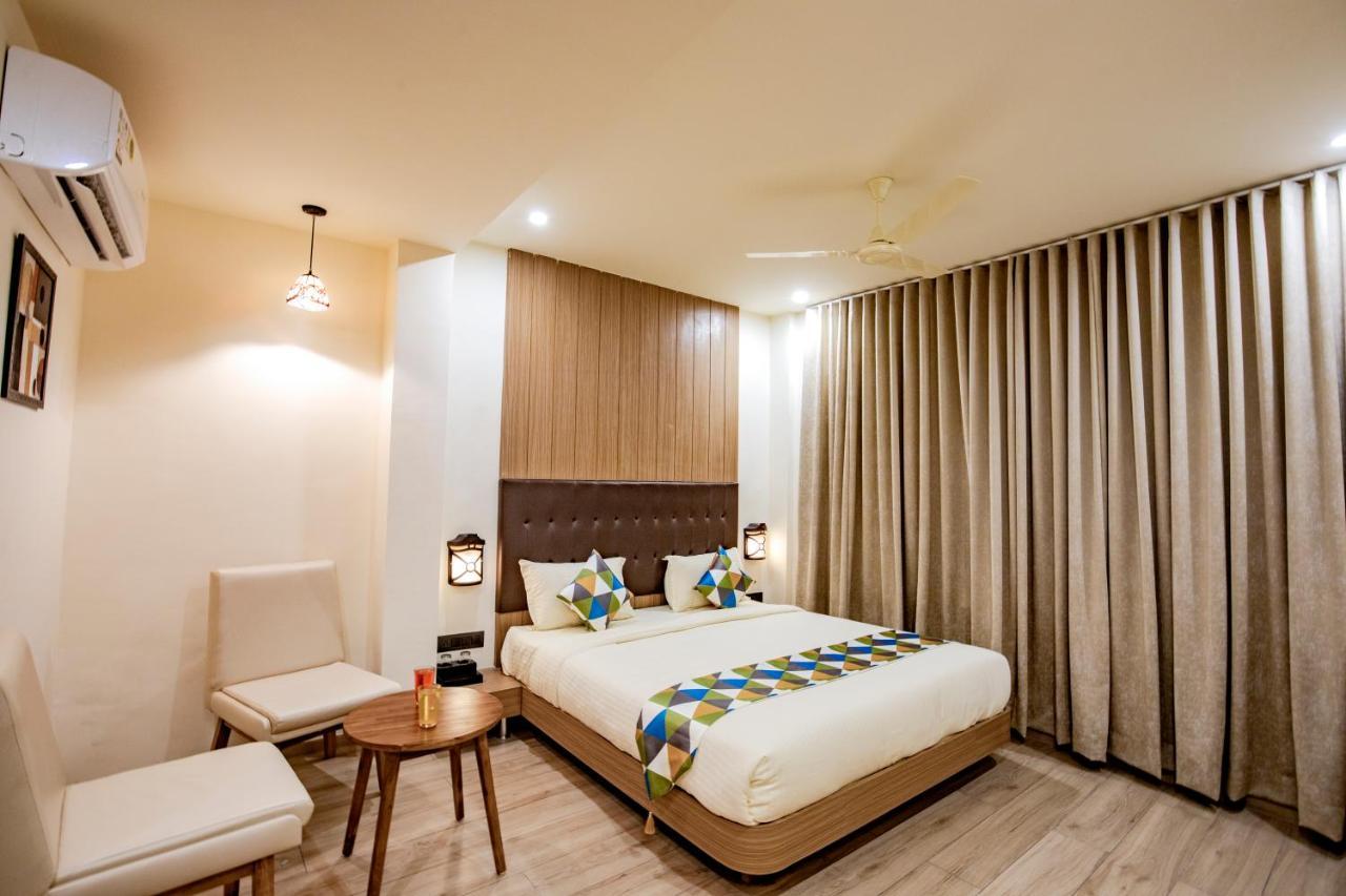 Hotel Nexus Rajkot Bagian luar foto