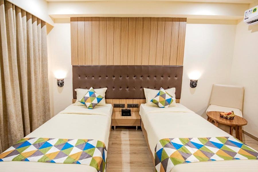 Hotel Nexus Rajkot Bagian luar foto