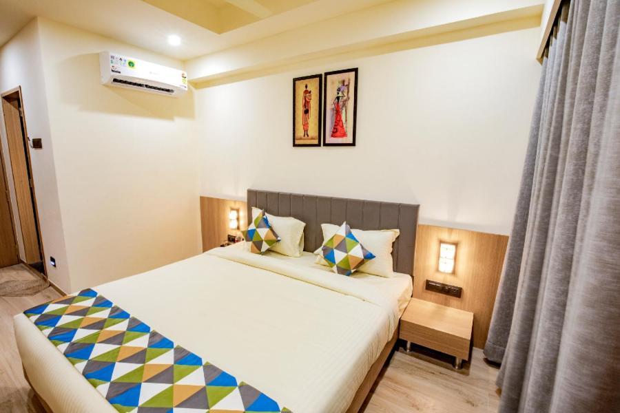 Hotel Nexus Rajkot Bagian luar foto