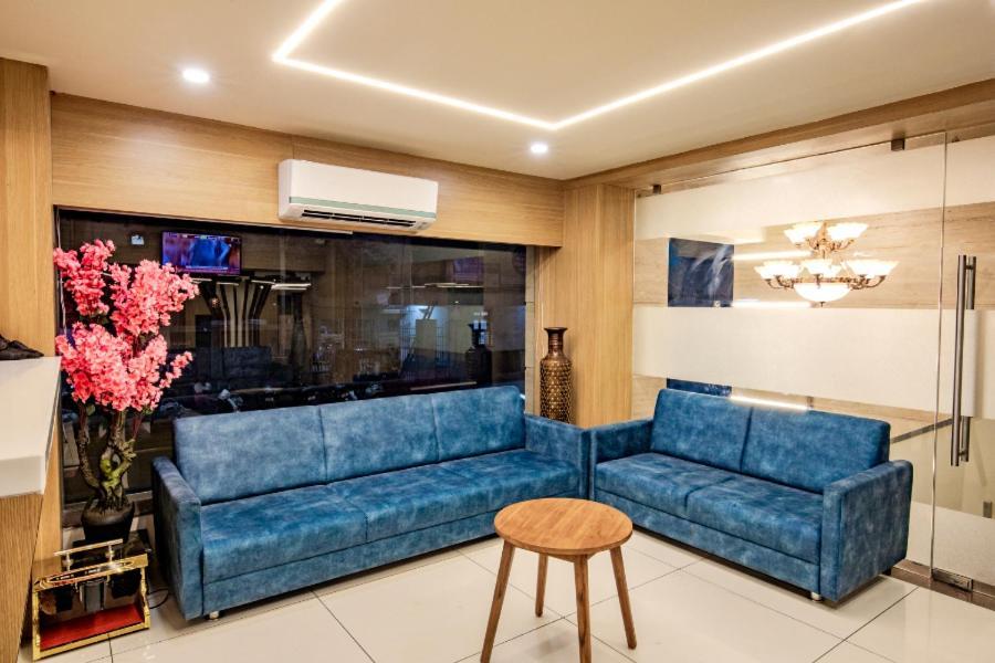 Hotel Nexus Rajkot Bagian luar foto