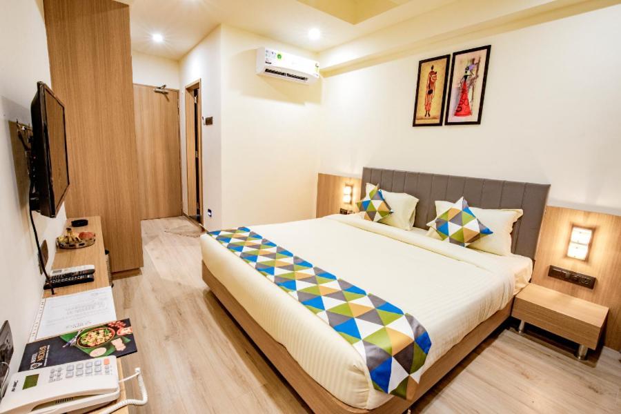 Hotel Nexus Rajkot Bagian luar foto