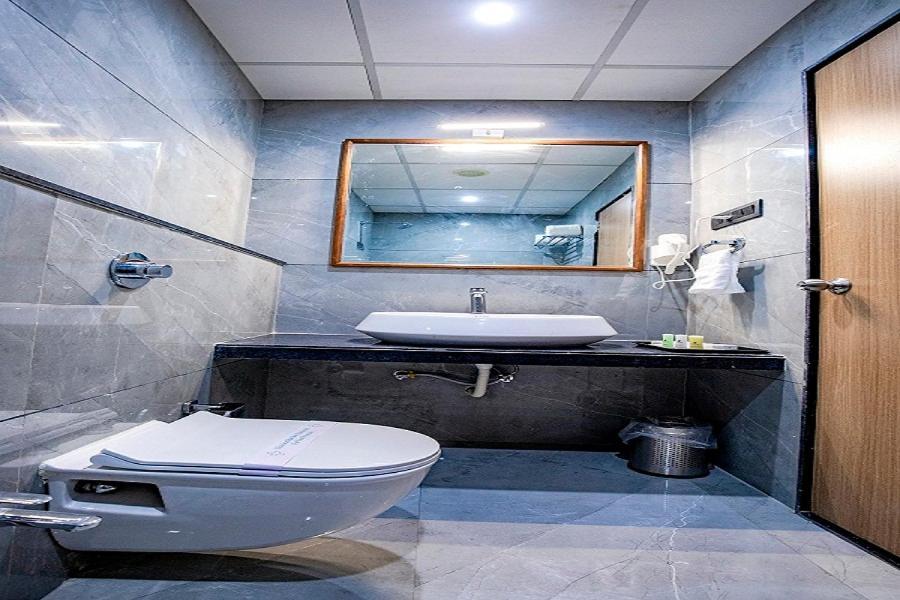 Hotel Nexus Rajkot Bagian luar foto